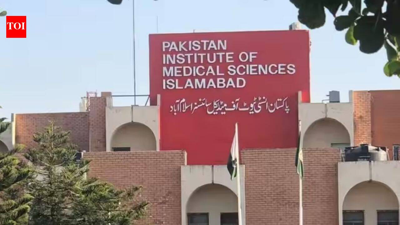 Pakistan hospital fire: 8 officials suspended over deaths of 14 newborns