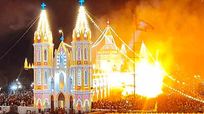 4 injured as helium balloons explode during Velankanni festival in Tamil Nadu
