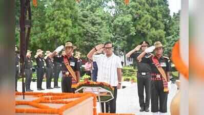 Himanta pays tribute to soldiers at Assam Regiment Centre