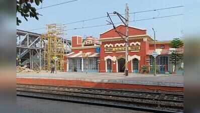 Trapped In Elevator, 9 Saved At Liluah Rly Stn
