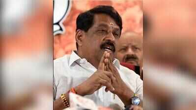 TN BJP chief Nainar accuses assembly speaker Prabhakar of compromising office neutrality
