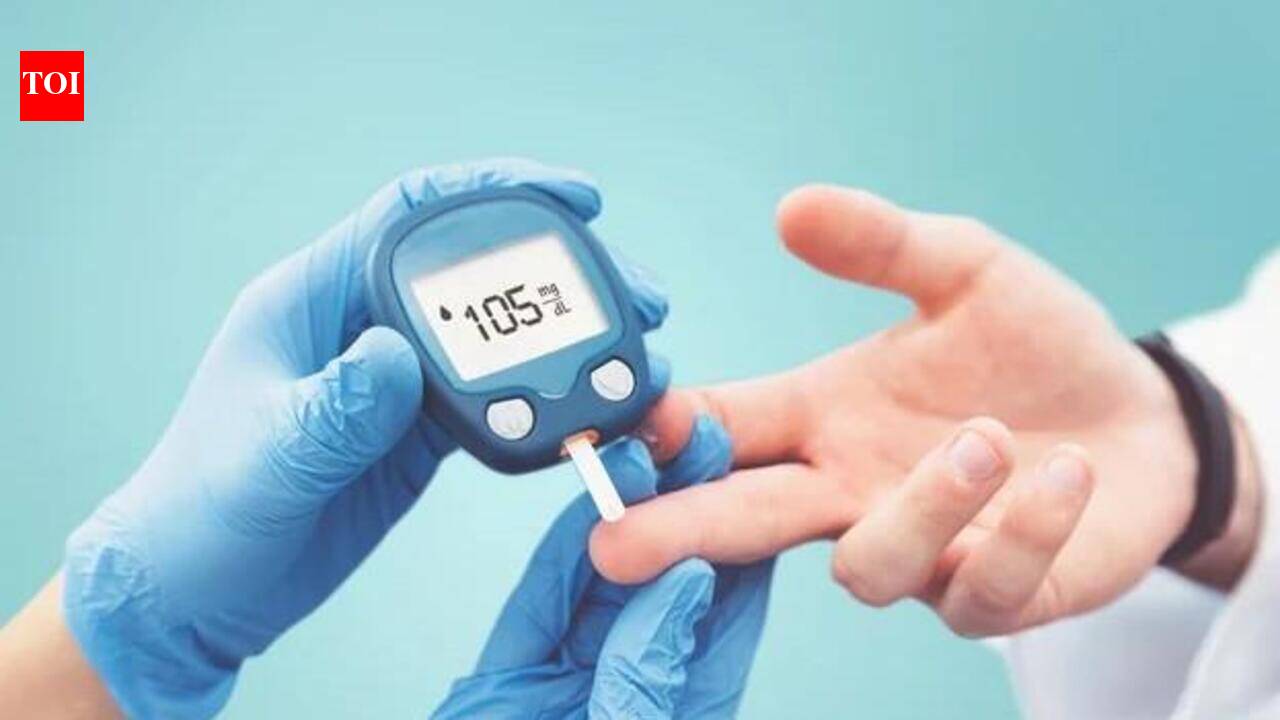Cases of diabetes-linked dark neck patches on rise: Docs