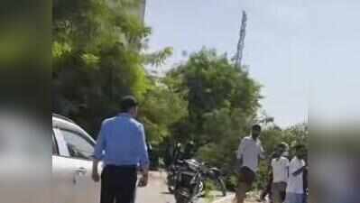 Man dies after tree falls on his bike in Sector 102