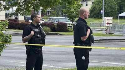 Police officer killed, another wounded in South Carolina park shooting; suspect dead