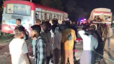 Bizman, 3-year-old among 4 killed in Karnataka's Tumakuru crash