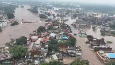 Chitrakoot flood alert: Mandakini River swells, Ram Ghat, Nirmohi Akhada face flood-like situation