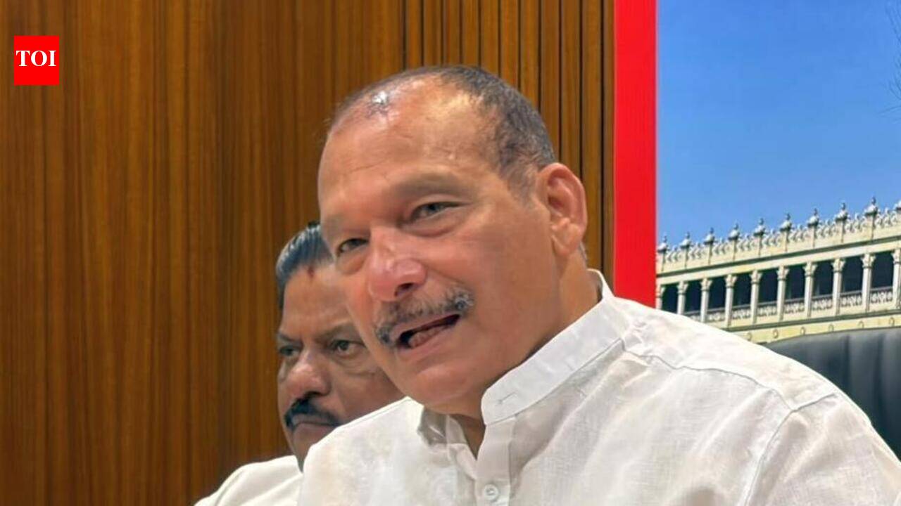 Govt to expedite 5 coastal tourism projects