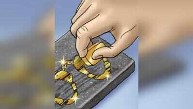 Six including three Bangladeshis, airline staff held in Rs 11 crore gold smuggling at Mumbai airport