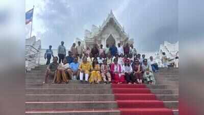 45 from Maha stuck in Nepal on way back, praise bravery & hospitality of locals
