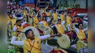 Dhol-tasha troupes in Pune cover drums with bedsheets, mattresses to turn down the volume