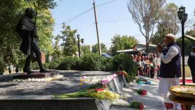PM Modi pays floral tribute to Mahatma Gandhi in Bishkek, interacts with Indian diaspora