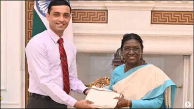 From Sainik School to Rashtrapati Bhavan: Major Rishabh Singh Sambyal’s education and Army career journey