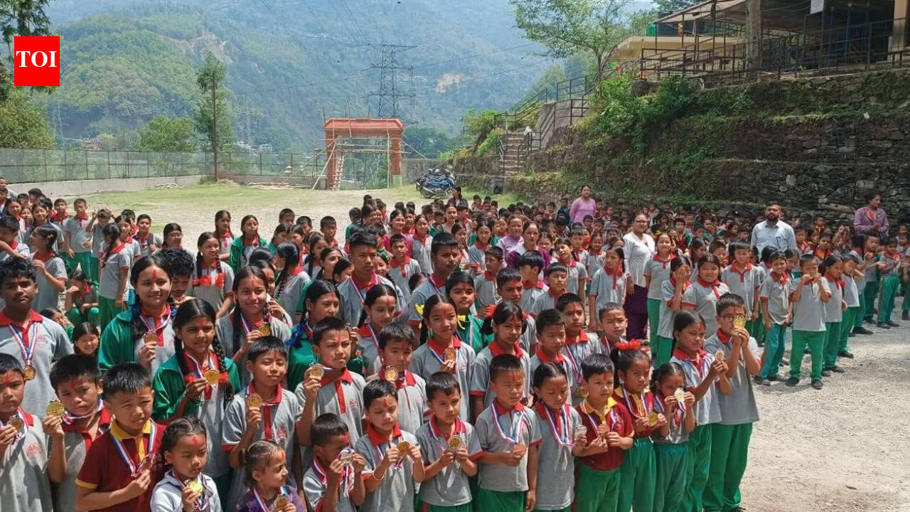 Stranger ran past Nepal school screaming ‘run, water’. It saved 370 kids, teachers