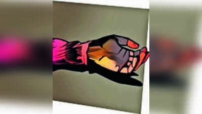 Man found dead with slit veins, neck injury at Jaipur nursery