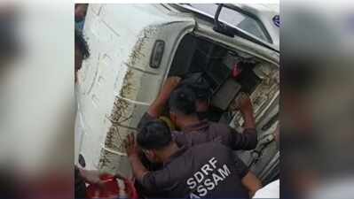 2 dumpers collide in Dhubri, 1 injured