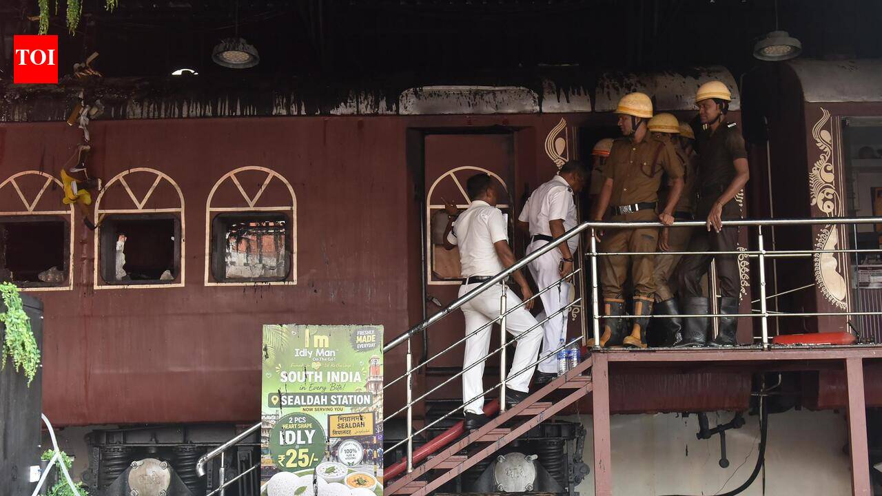 Fire at Sealdah stn eatery; licence suspended over ‘safety lapses'