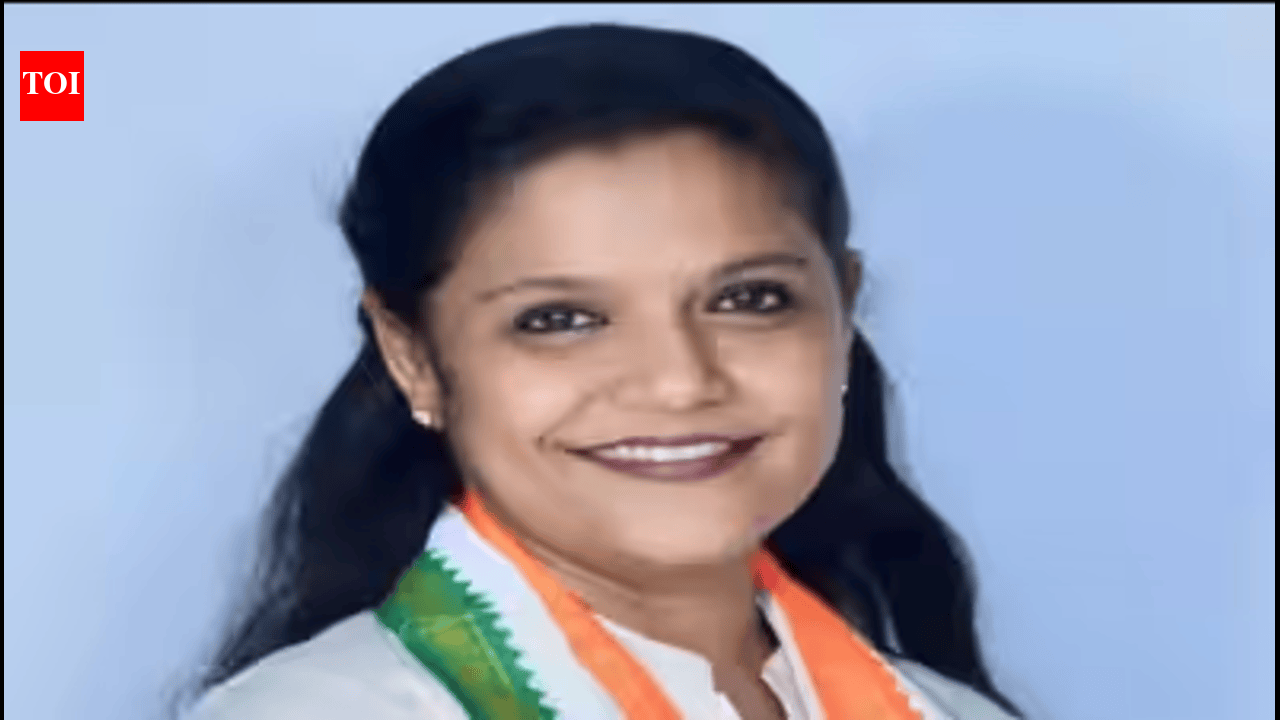 तमिलनाडु विधानसभा में कांग्रेस विधायक के बैठने की जगह बदलने से मचा हड़कंप