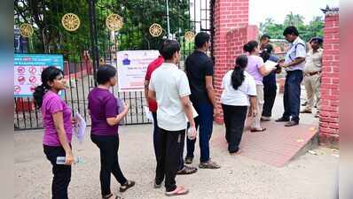 Govt eases financial burden on SC-ST medical, engineering aspirants