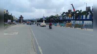 Cops Make Cut In Median To Ease VIP Rd-Chinar Park Jam