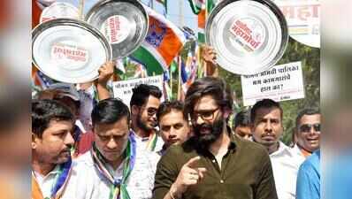 FIR against Amit Thackeray for forcing removal of PM Modi’s photo placed near Shivaji Maharaj at Pune govt college; BJP calls it political immaturity