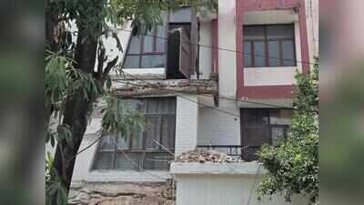 Day after balcony collapse in Sushant Lok-3, man dies of injuries