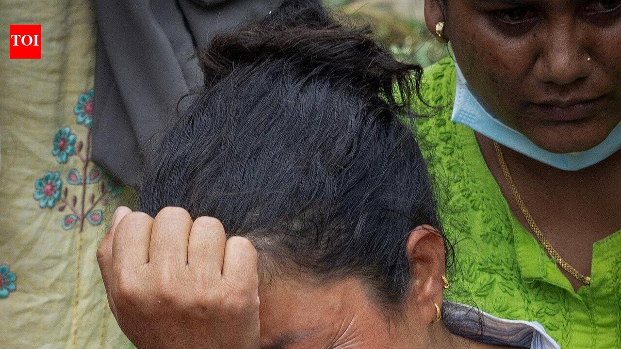 6 days on, kin of tourists missing in Nepal start confronting reality