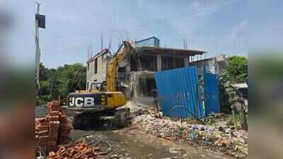 Illegal two-storey showroom built on HSVP land in Gurgaon Sector 39 razed