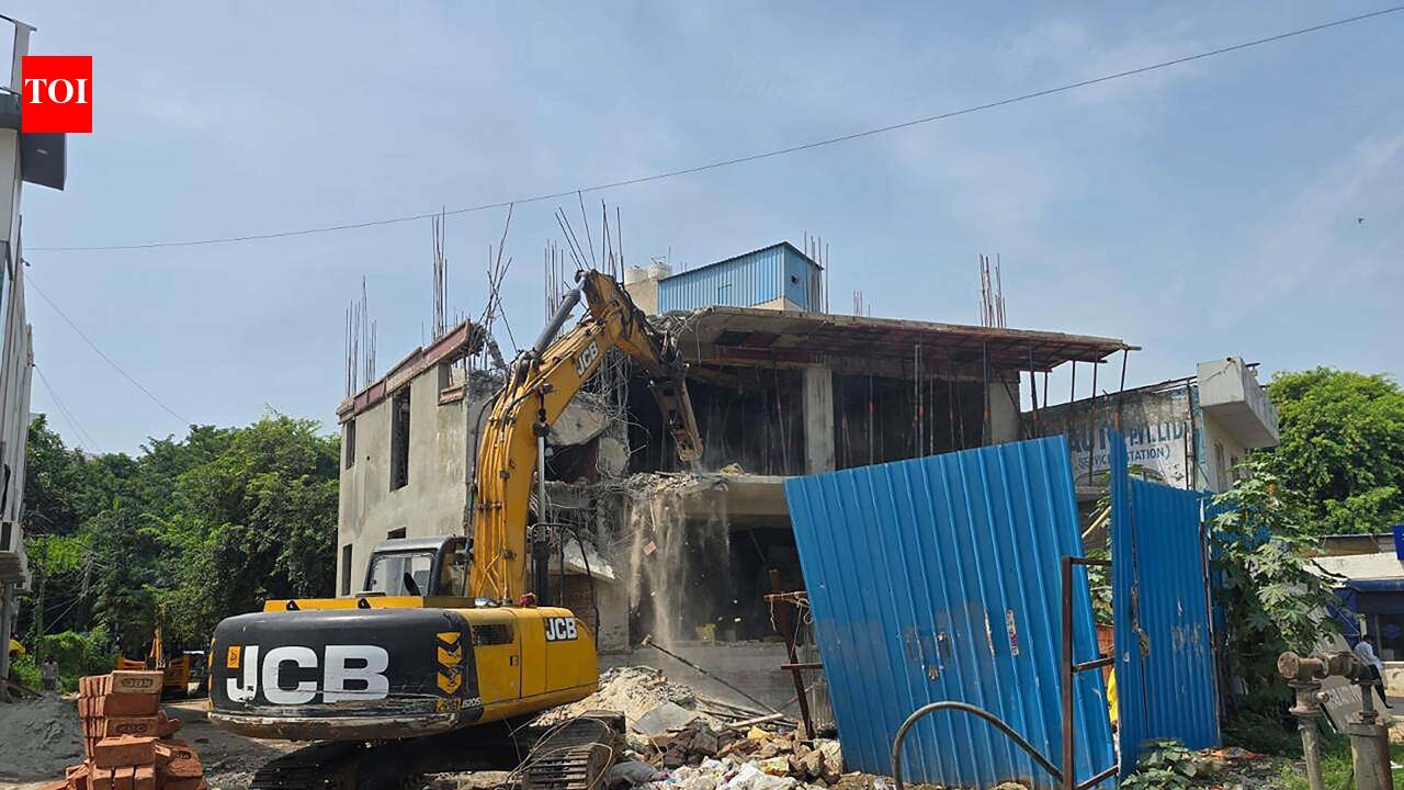 Illegal two-storey showroom built on HSVP land in Gurgaon Sector 39 razed