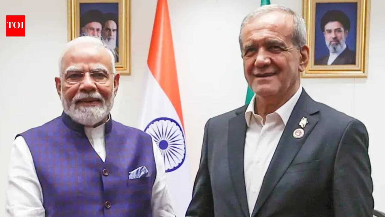 Iran president meets PM Modi, seeks help to end war