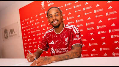 Liverpool finally get their man: $144M Bradley Barcola becomes second-most expensive signing