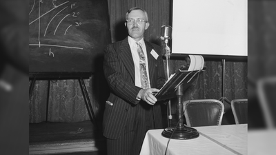 In 1925, a Kansas farm boy built his own telescope from scratch. Five years later, his homemade astronomy led him to discover Pluto