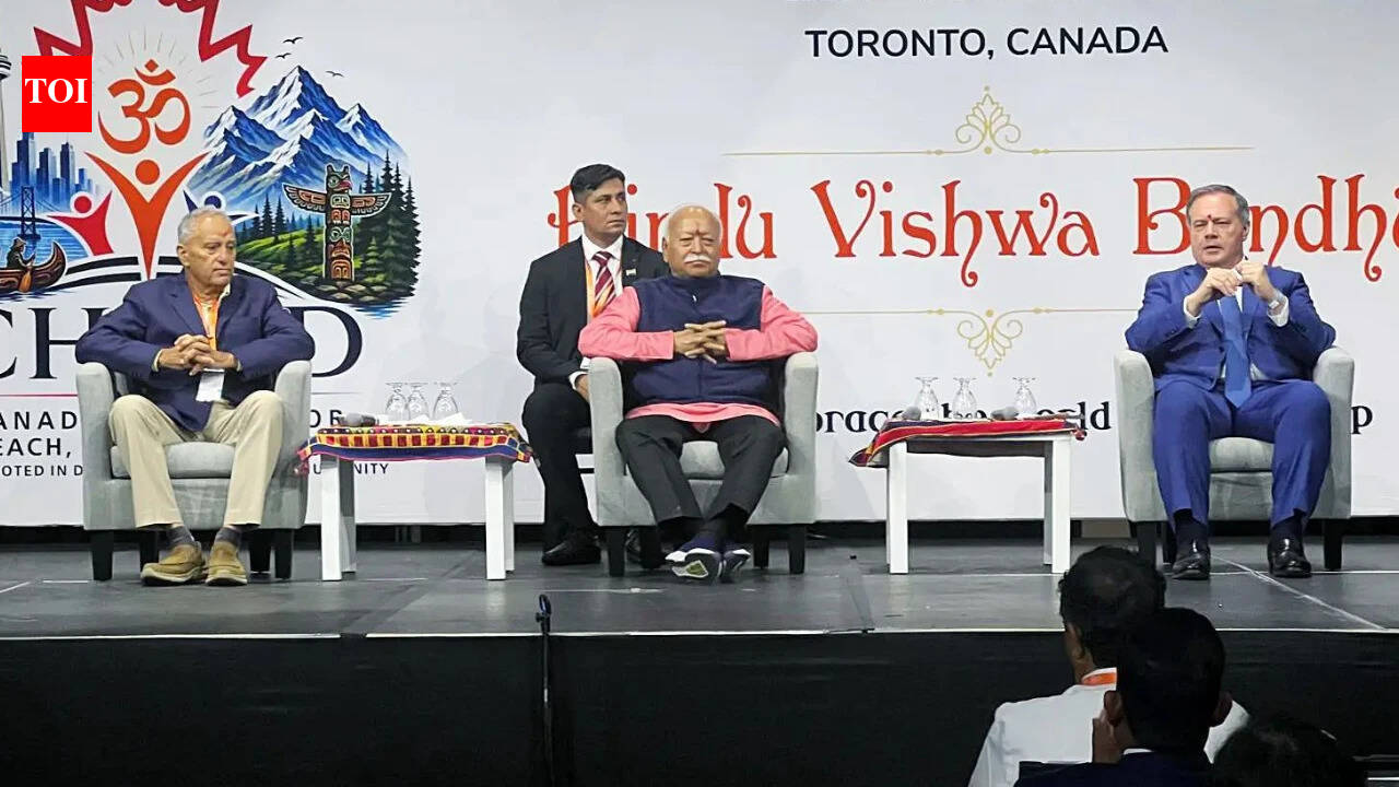 Kenney, Sikh leader share dais as Bhagwat makes global Hindu call