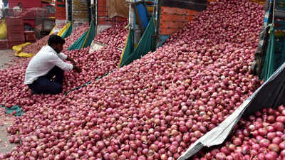 Onion price hike: Centre expands Rs 35/kg sale to 19 cities amid supply concerns