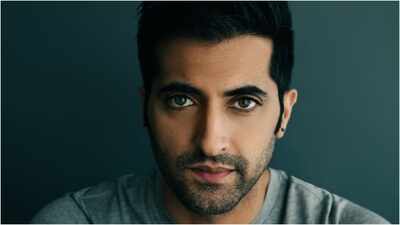 'Even when he is not shooting, Shah Rukh Khan comes on set': Akshay Oberoi calls 'King' co-star ‘one of the kindest, gentlest people’, credits Siddharth Anand and ‘Fighter’ for his ‘Toxic’ breakthrough