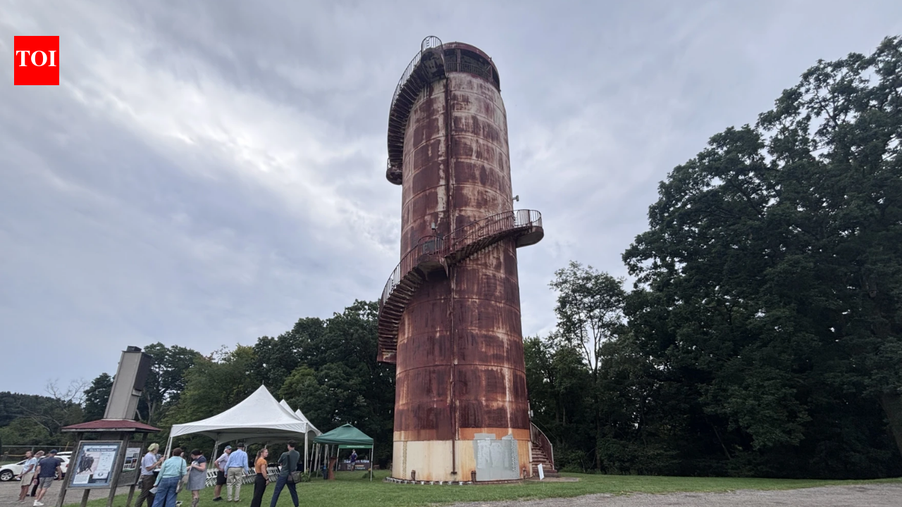 In 1937, Pittsburgh built a 102-foot water tank that doubled as a park lookout