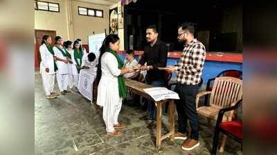 121 flood-hit Sonari College students receive aid from Dibrugarh University alumni