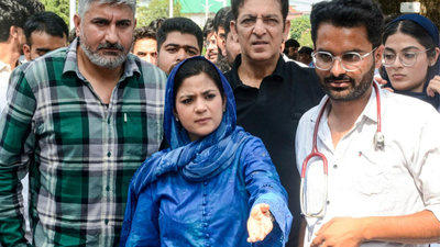 Iltija Mufti joins MBBS, BDS interns‘ strike over ‘low’ stipend