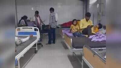 6 pilgrims die after van crashes into truck parked on KMP Expressway in Palwal