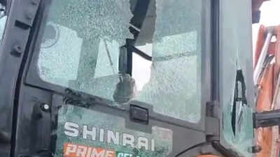 JCB operator beaten with iron rods after firm cuts ties with ex-vendor