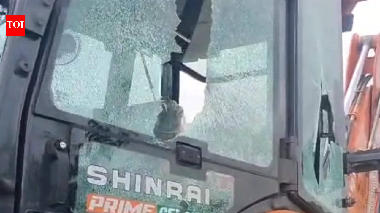 JCB operator beaten with iron rods after firm cuts ties with ex-vendor
