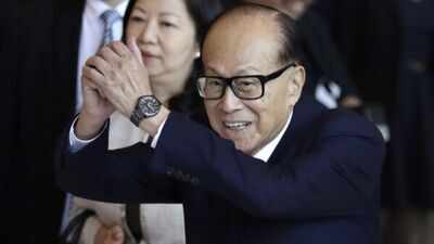 Quote of the day by Li Ka-shing: "You can believe in Fung Shui if you want, but ultimately people control…" - a timeless lesson on effort and self-improvement