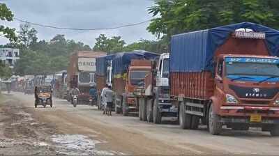 Truckers lift 53-hr NH blockade after talks on driver harassment in Mizoram