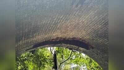 Bridge near Karambar develops sinkage, temporary road for light traffic to open in 2-3 days
