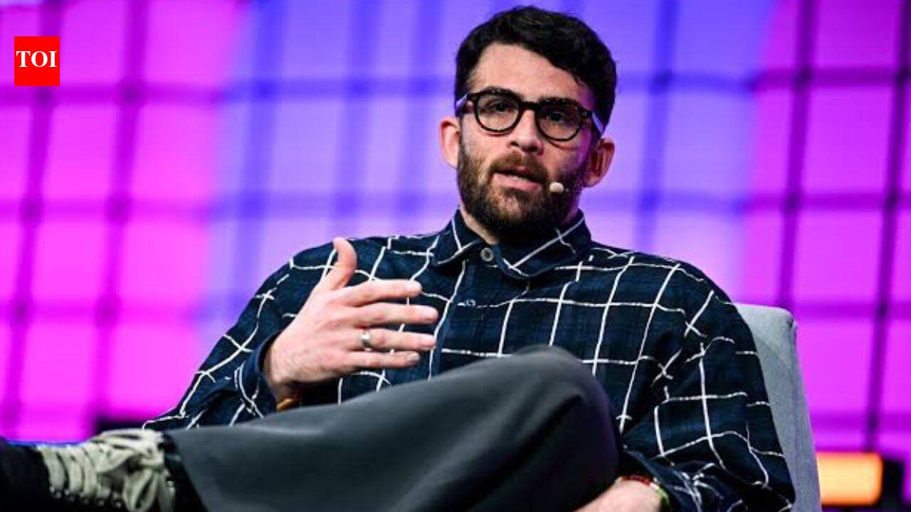 Hasanabi Defends Broke Claim: Streamer disputes X note; says socialism not a poverty cult