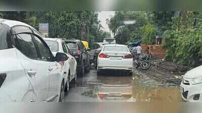 Heavy showers bring traffic to a crawl, trigger tailbacks in Gurgaon