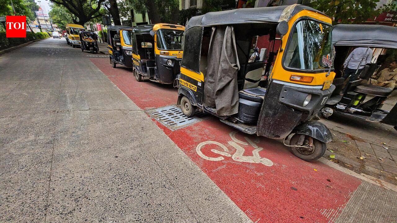 Cyclists pedal into danger in absence of dedicated tracks