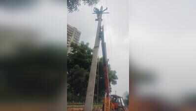 Vehicle rams into pole, leaves residential societies in Gurgaon Sector 99A without power for 9 hours