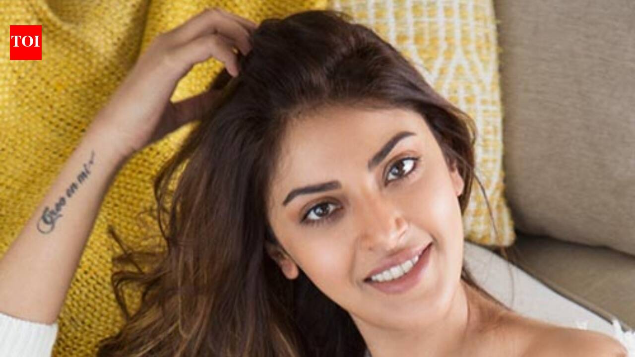 https://static.toiimg.com/thumb/msid-133727800,width-1280,height-720,resizemode-6,overlay-toi_sw,pt-32,y_pad-600/photo.jpg