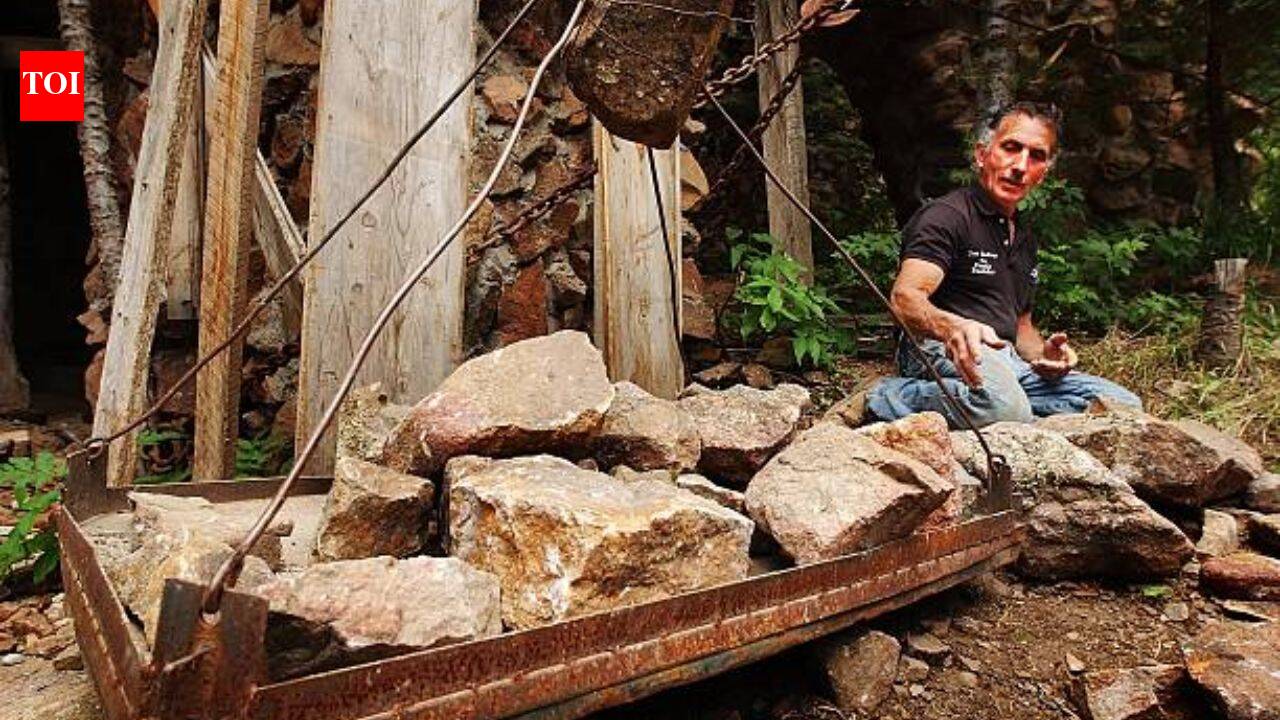 At 15, Jim Bishop bought 2.5 acres for $450; he spent 50 years building a castle that is world's largest one-man project