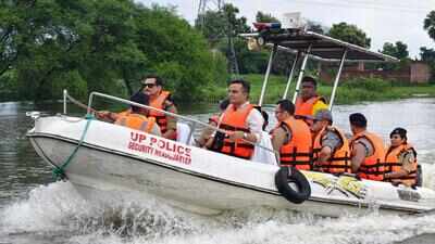 Flood risk: 3,400 shift to safe places, Kashi shelter home